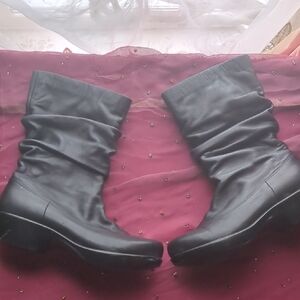 Dansko Black Ruched Boots Soft Leather